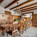 Elegant Historic - Stunning Views Villa