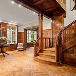 Elegant Historic - Stunning Views * 卑爾根