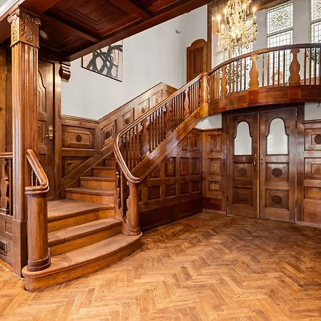 Elegant Historic - Stunning Views * 베르겐