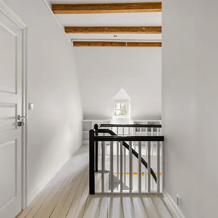 Elegant Historic - Stunning Views *