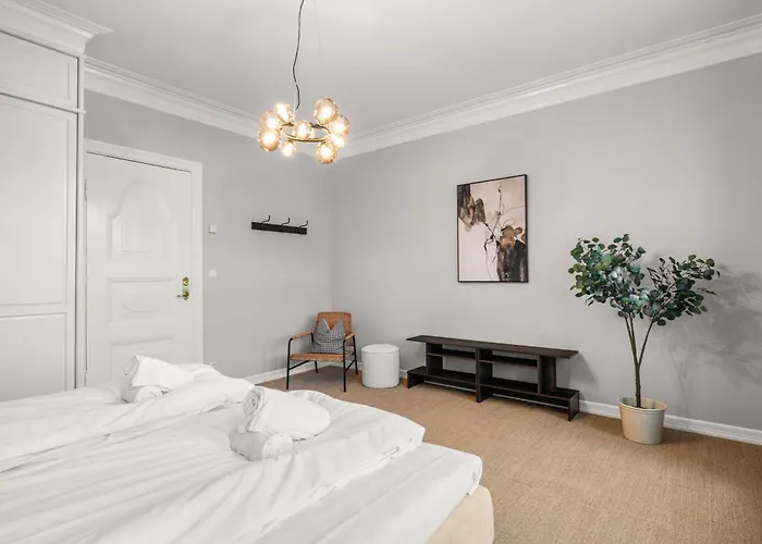 Elegant Historic - Stunning Views * Bergen
